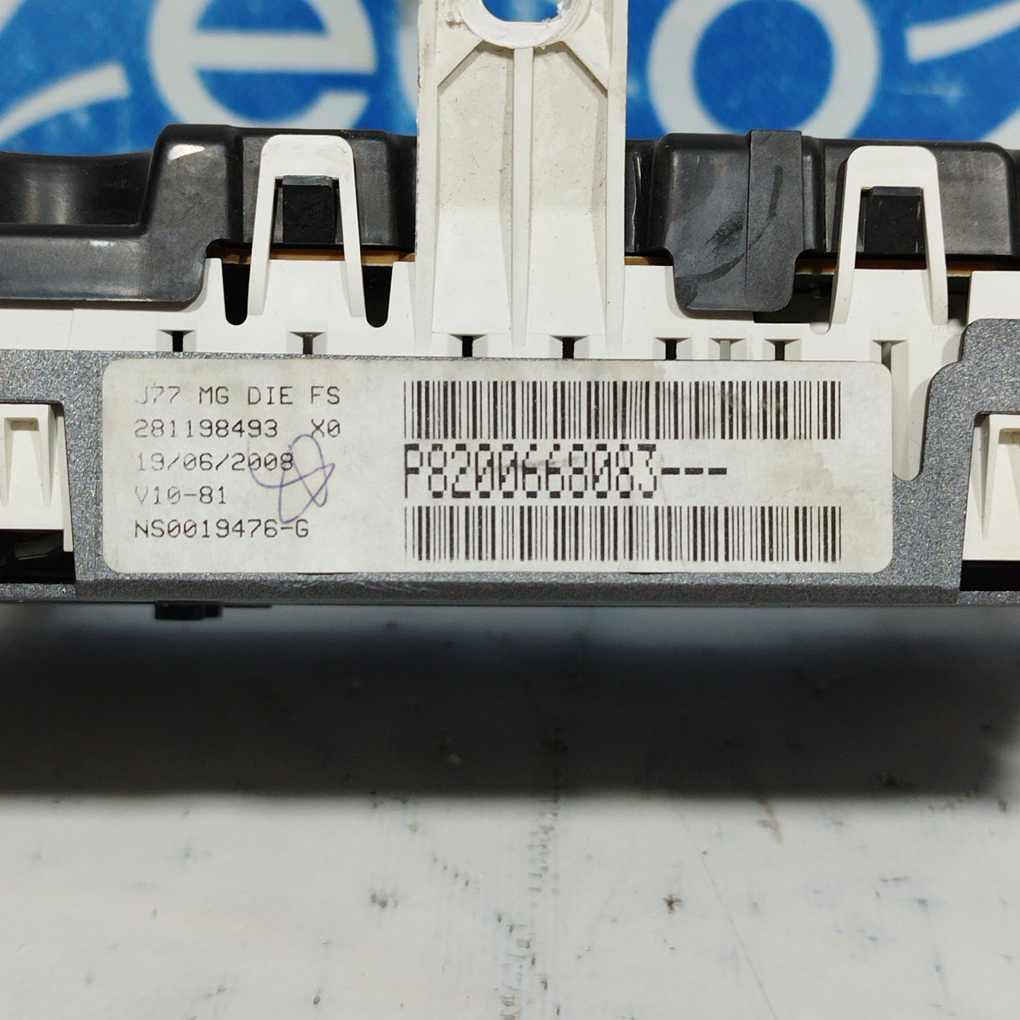 Renault Grand Modus 1.5 DCI 2009 Instrumententafel-Code: 8200668083 ecoAC8252