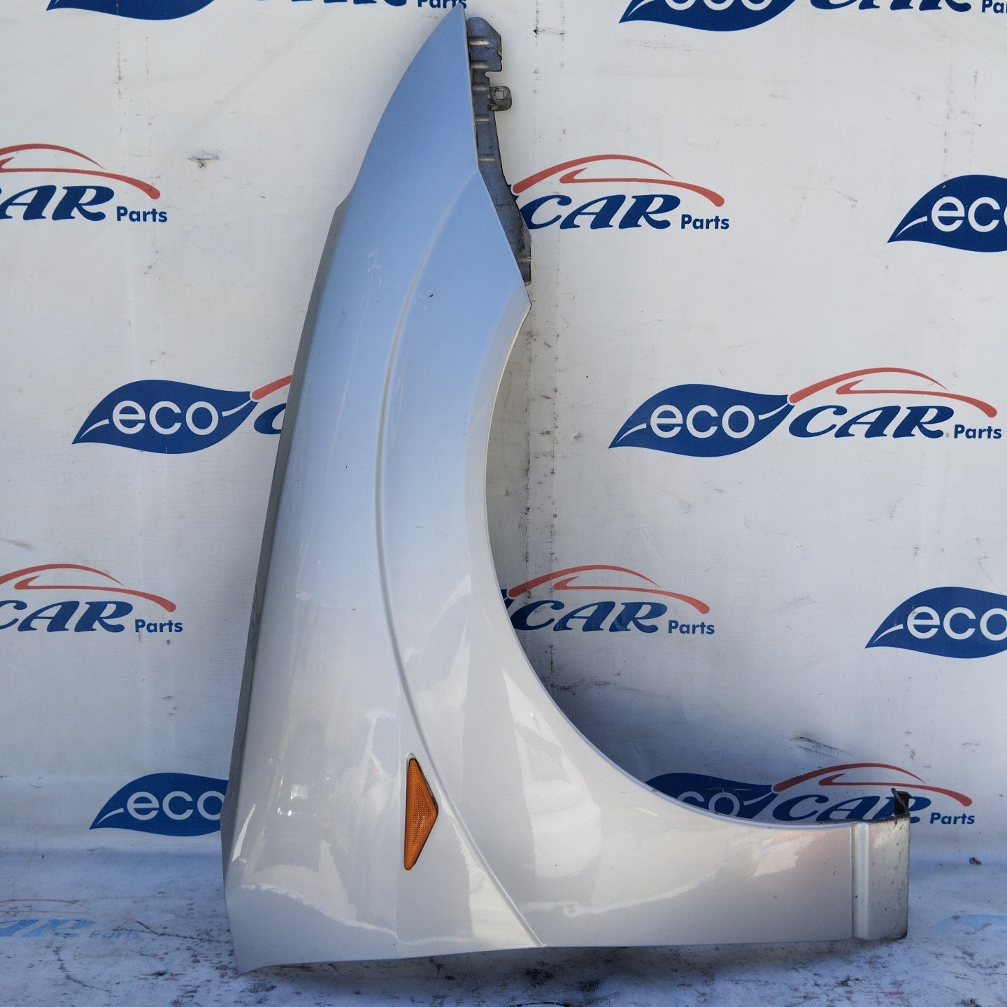 Ford Focus 2002 ecoAG5198 silbergrauer rechter Kotflügel