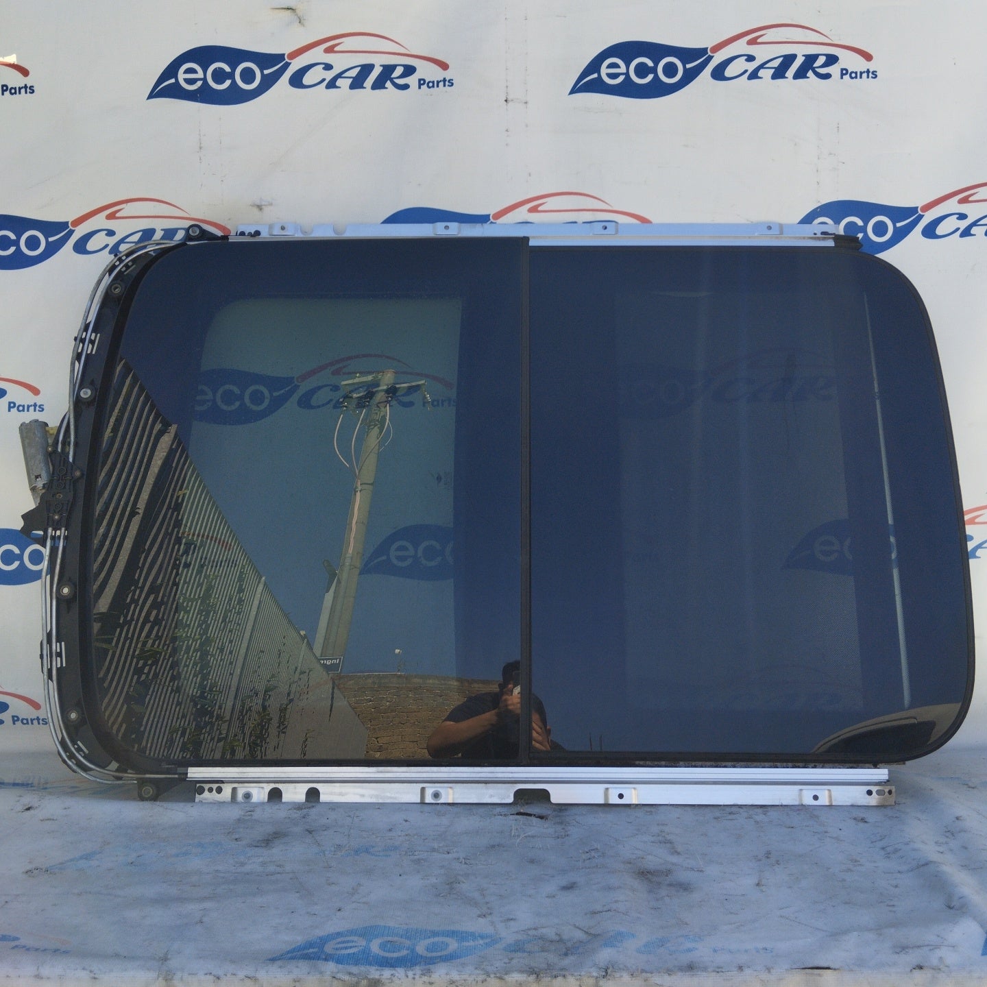 Panoramic roof Mini Cooper 2008 structure not working and bent sellable only for ecoAG5201 glass