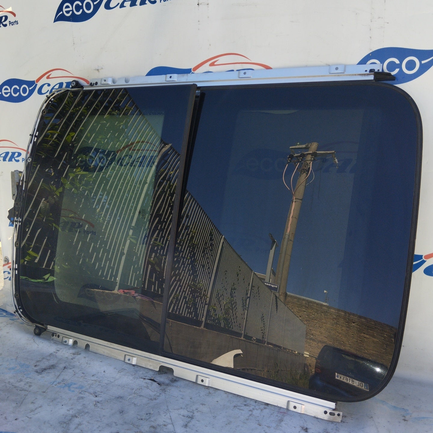 Panoramic roof Mini Cooper 2008 structure not working and bent sellable only for ecoAG5201 glass