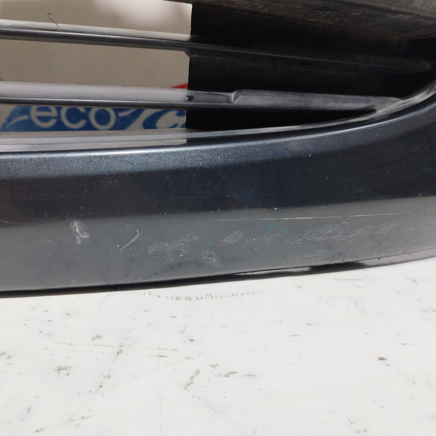 Dunkelgraue Frontstoßstange Citroen C1 2005 ecoAC8339