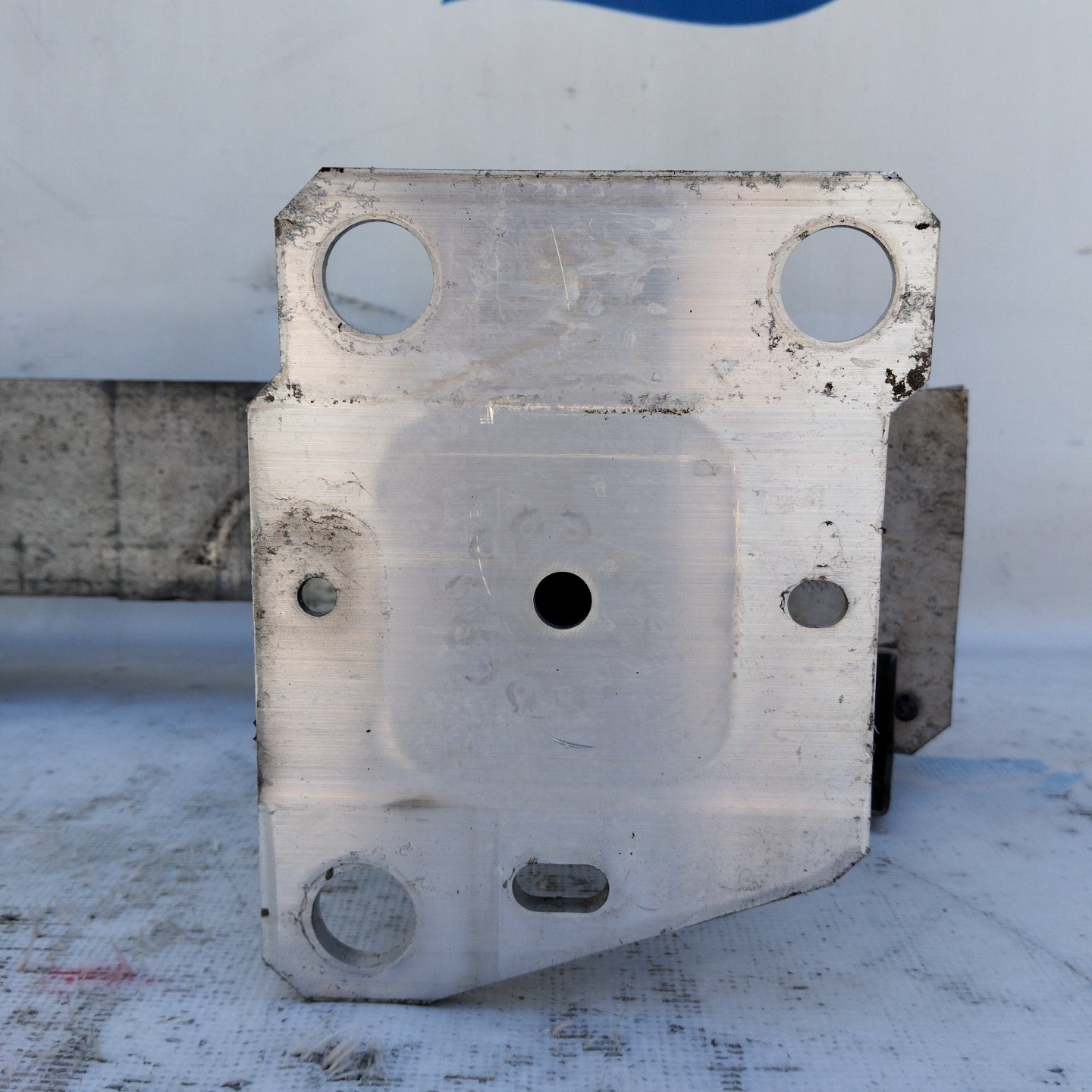 Rinforzo paraurti anteriore Renault Megane 2010 Cod. 752100003r ecoAG5207