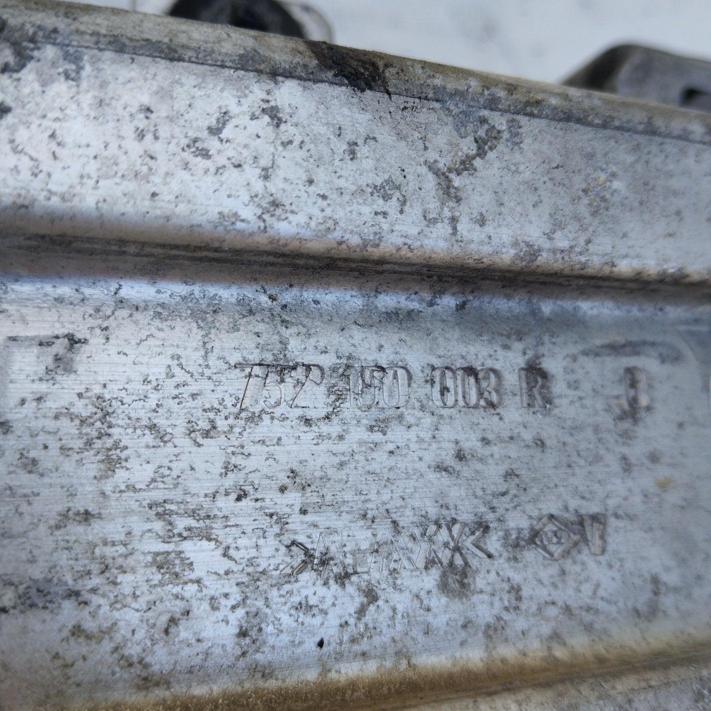 Rinforzo paraurti anteriore Renault Megane 2010 Cod. 752100003r ecoAG5207