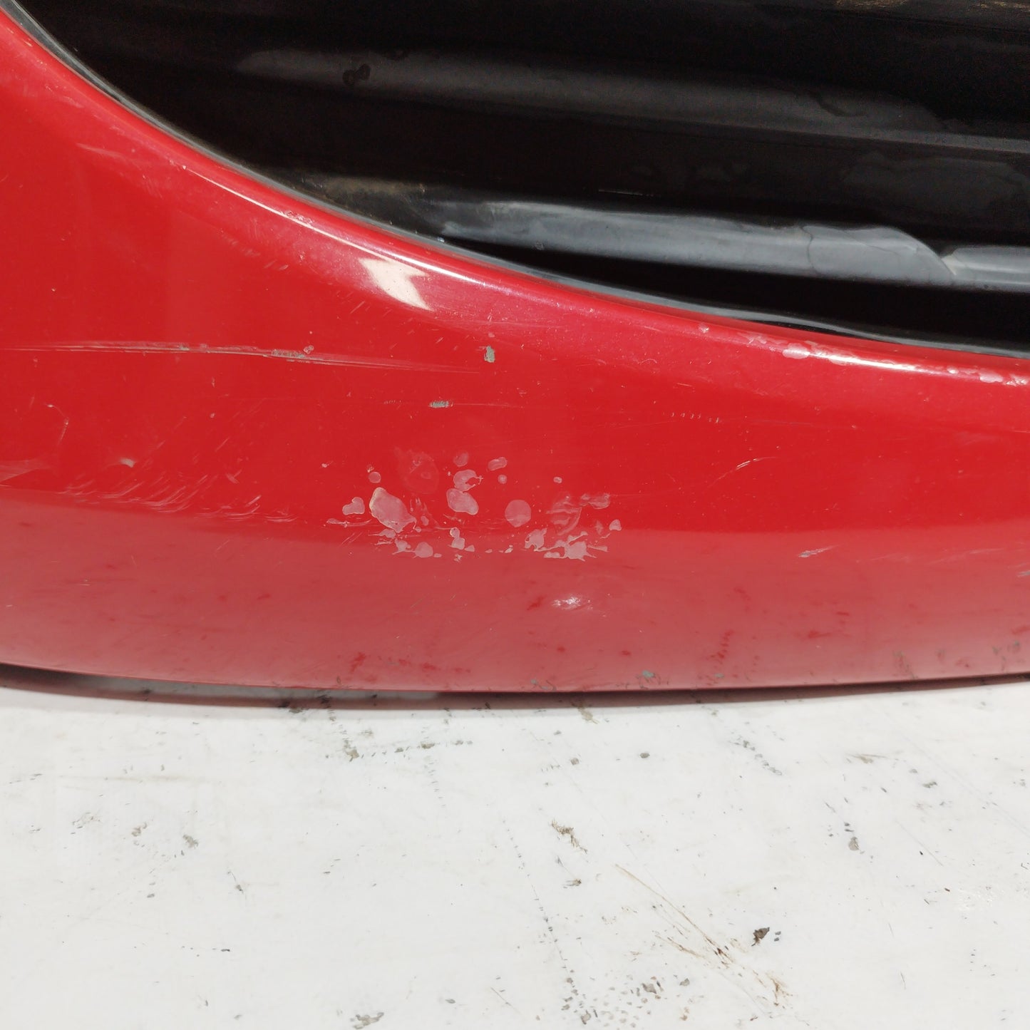 Red front bumper Citroen C1 2005 ecoAC8341