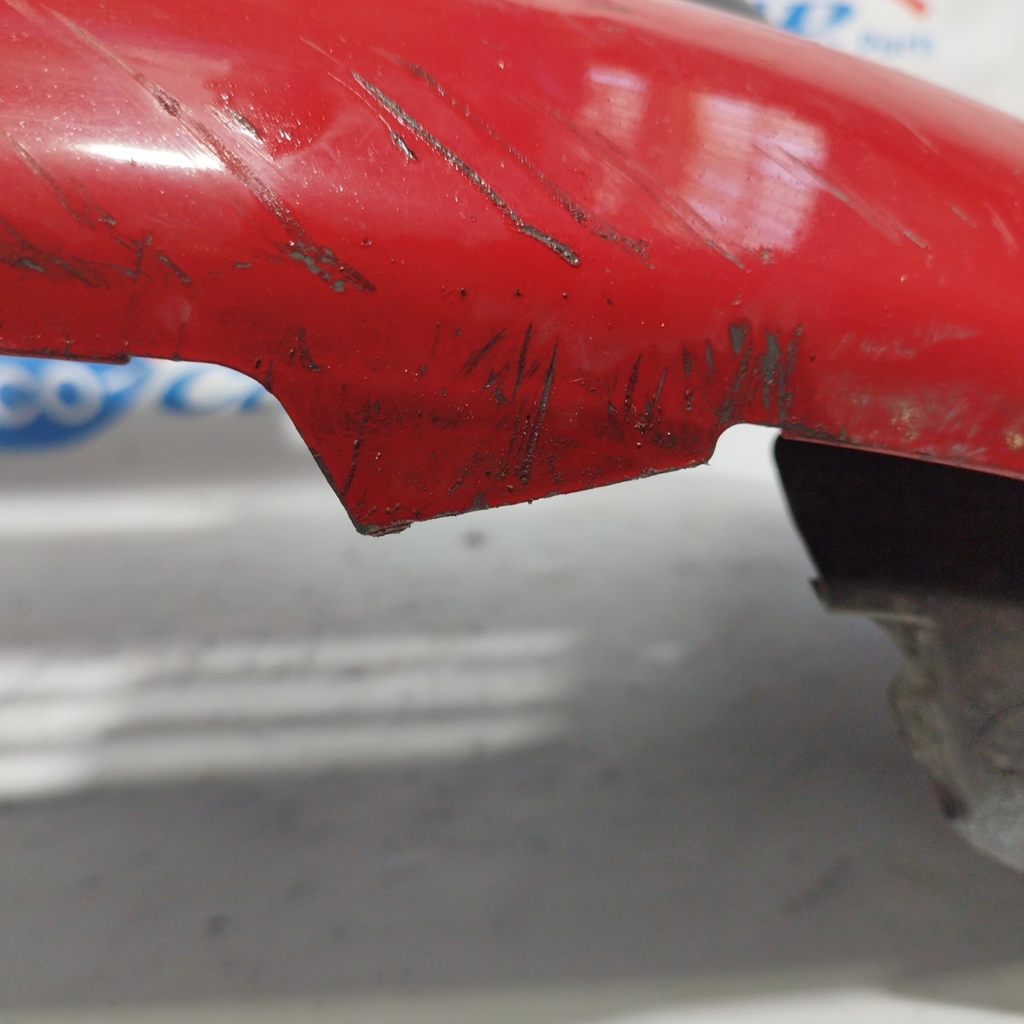 Red front bumper Citroen C1 2005 ecoAC8341