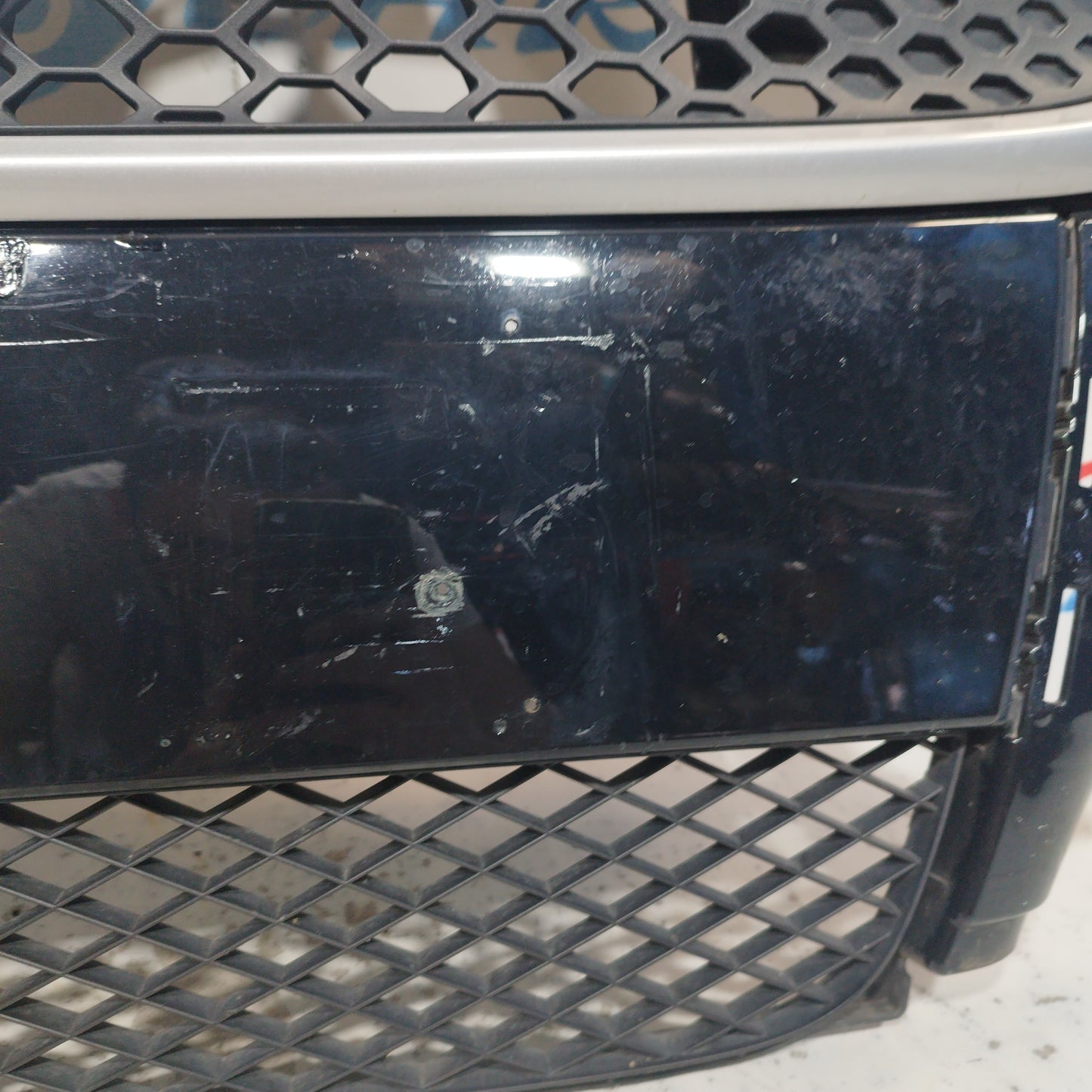 Front bumper center Smart fortwo black 451 2010 ecoAC8352