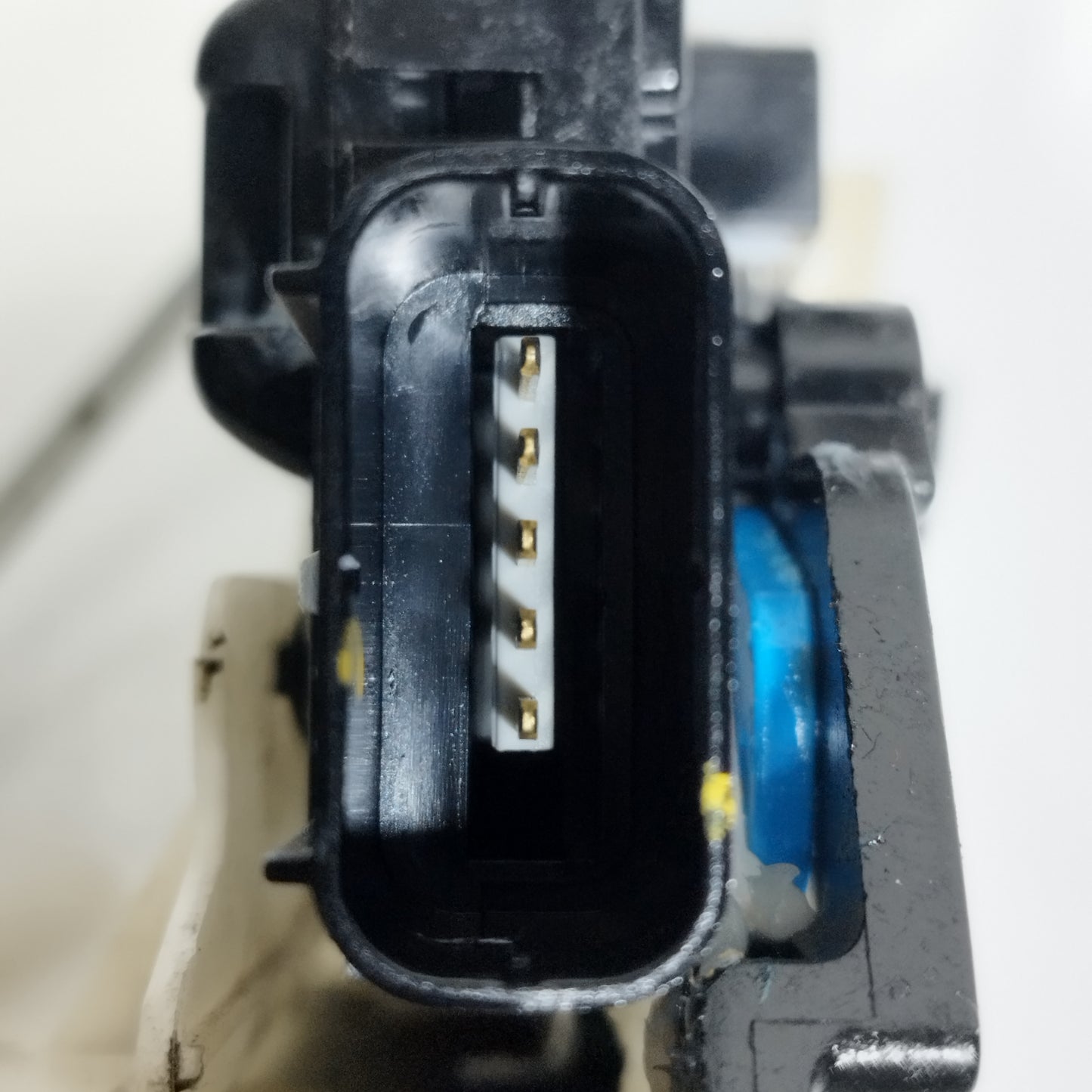 Serratura posteriore dx Hyundai I10 2015 5 pin cod: 81420-B9020 ecoAC14970