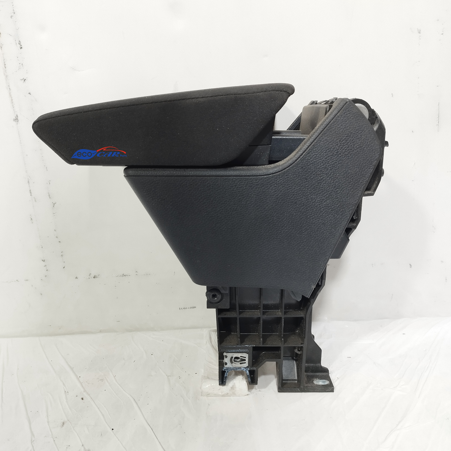 Bracciolo Centrale Volkswagen Polo 2022 Cod: 6F0864207 AD ecoAC13608