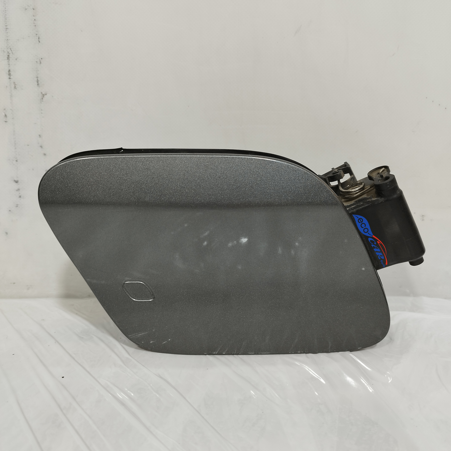 Sportellino carburante grigio scuro Fiat Tipo 2017 Cod: 52015927 ecoAC13601