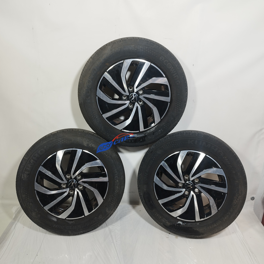 Cerchi in lega con gomme Volkswagen Polo 2022 ecoAC13531