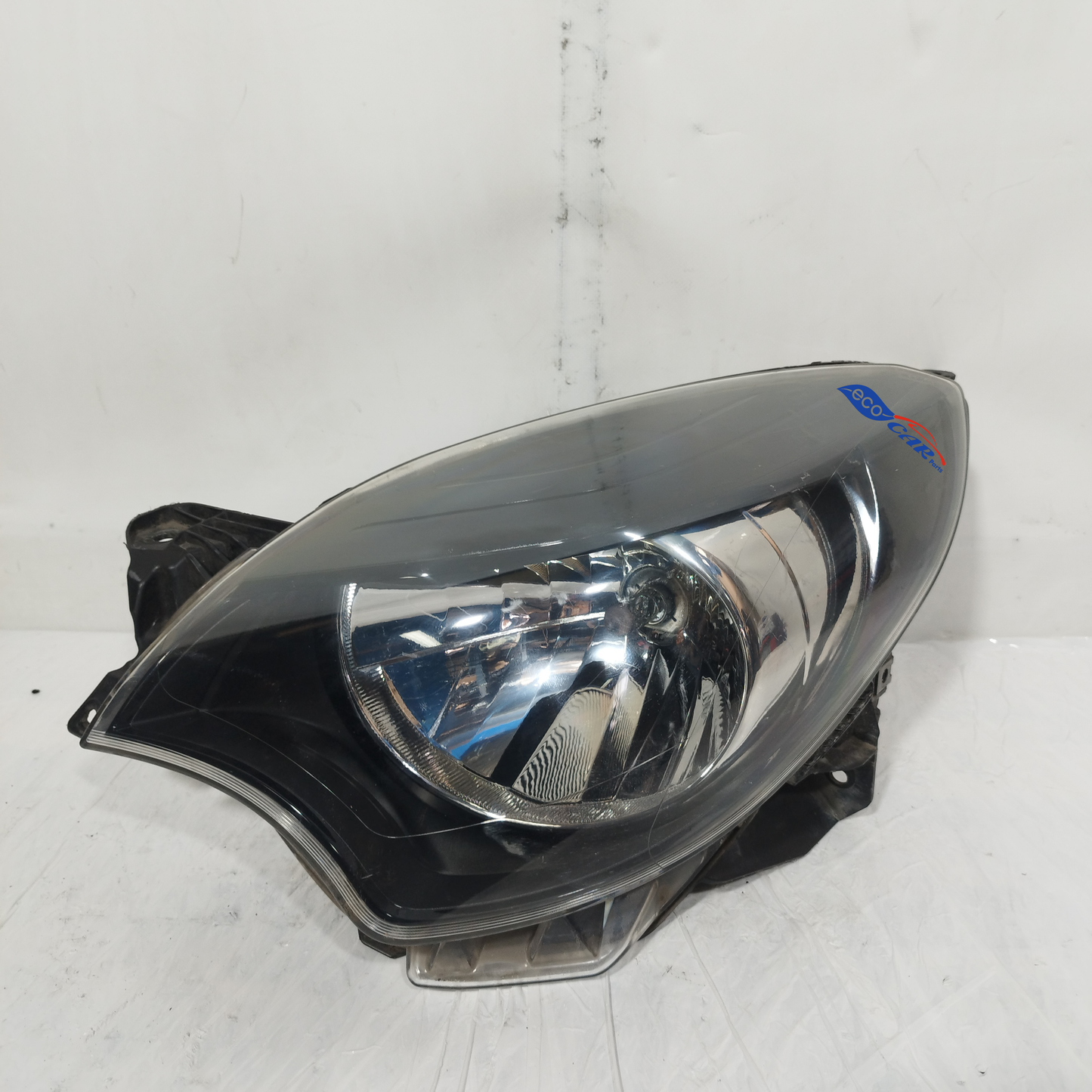 Renault Twingo 2012 Linker Frontscheinwerfer Code: 90004093 ecoAC13431