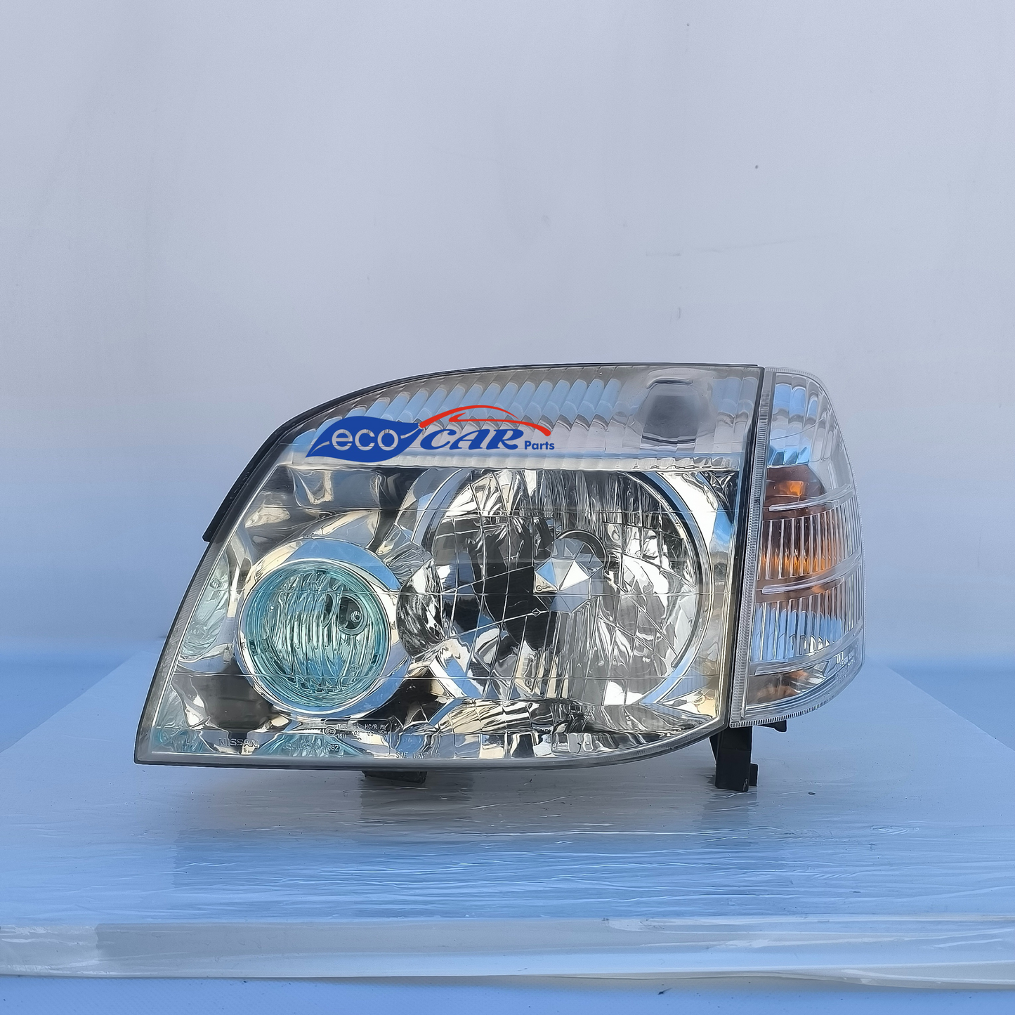 Nissan x-trail 2005 ecoAG6503 left front light