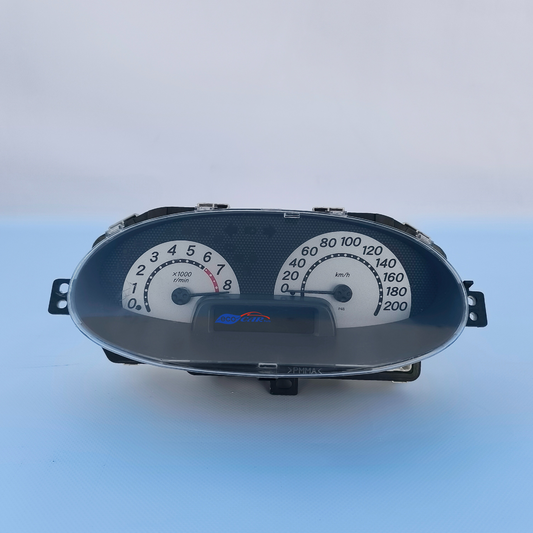 Toyota Yaris 1.5 VVTi 2004 Instrumententafel Code 83800-52330 ecoAG6378