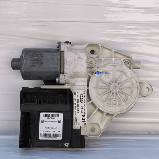 Motorino alzacristalli anteriore sx Audi A3 8P Cod. 05074605 ecoAG7788