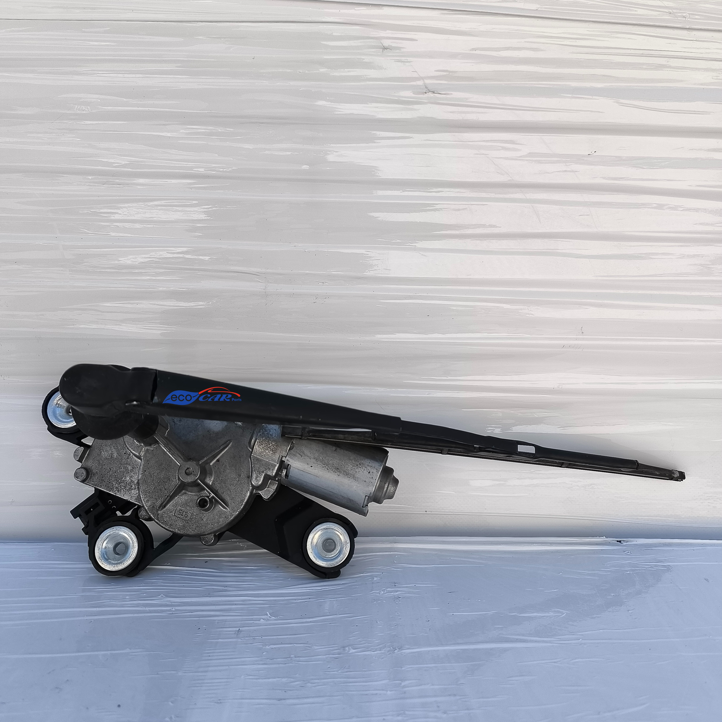 Motorino tergicristallo posteriore Ford Focus / Mondeo anno 2010 cod: 0390201875 ecoAG7711
