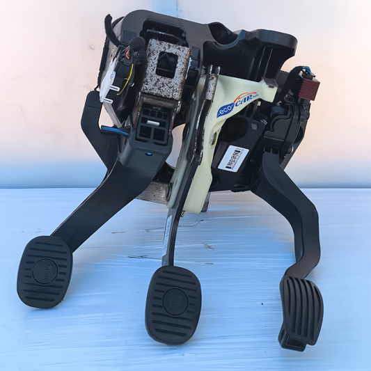 Kompletter Pedalsatz Alfa Romeo Giulietta 1.6/2.0 JTDM Code 6PV010175-10 ecoAG7554