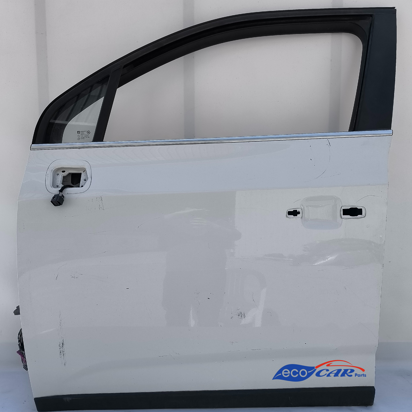 Chevrolet Orlando ecoAG6874 White Left Front Door