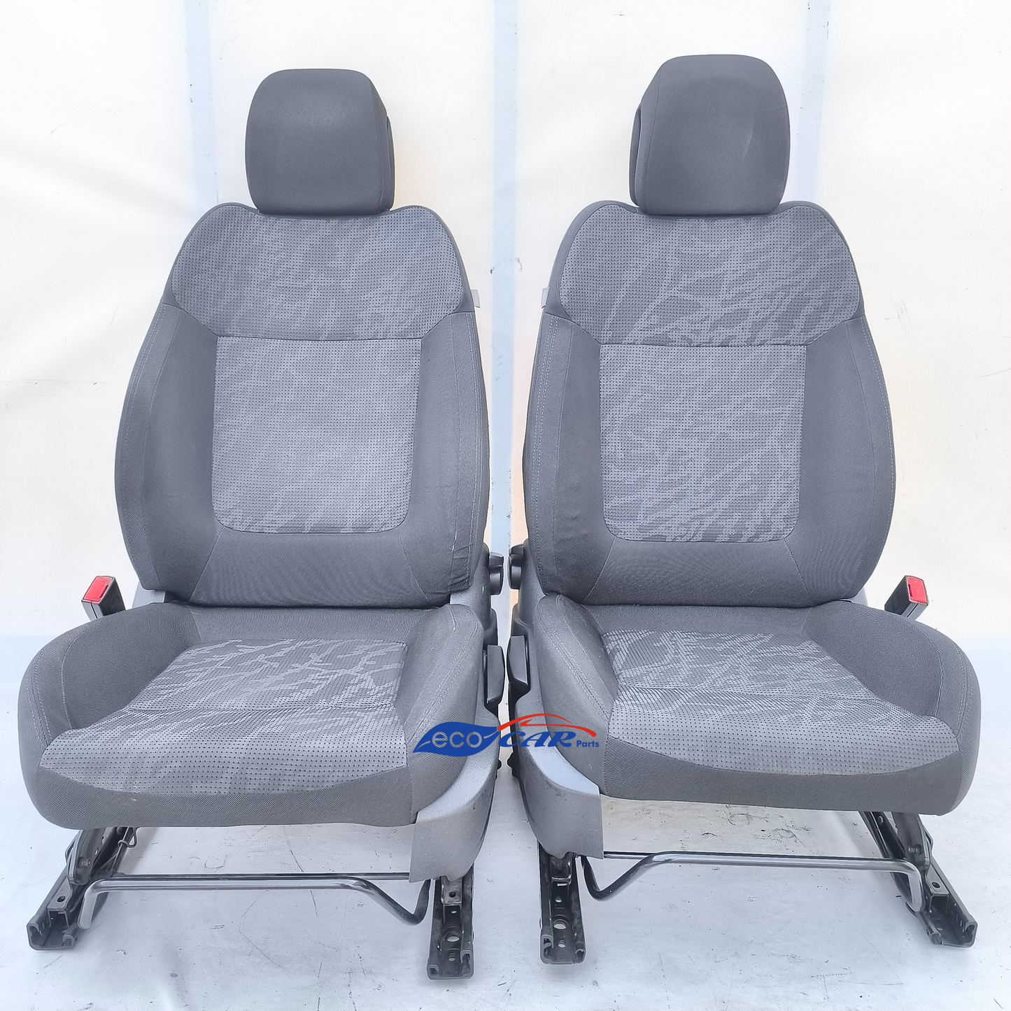 Sedili anteriori Peugeot 3008 anno 2013 ecoAG7471