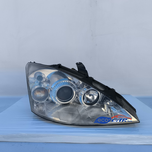 Front right Xenon headlight Ford Focus year 2002 ecoAG6602