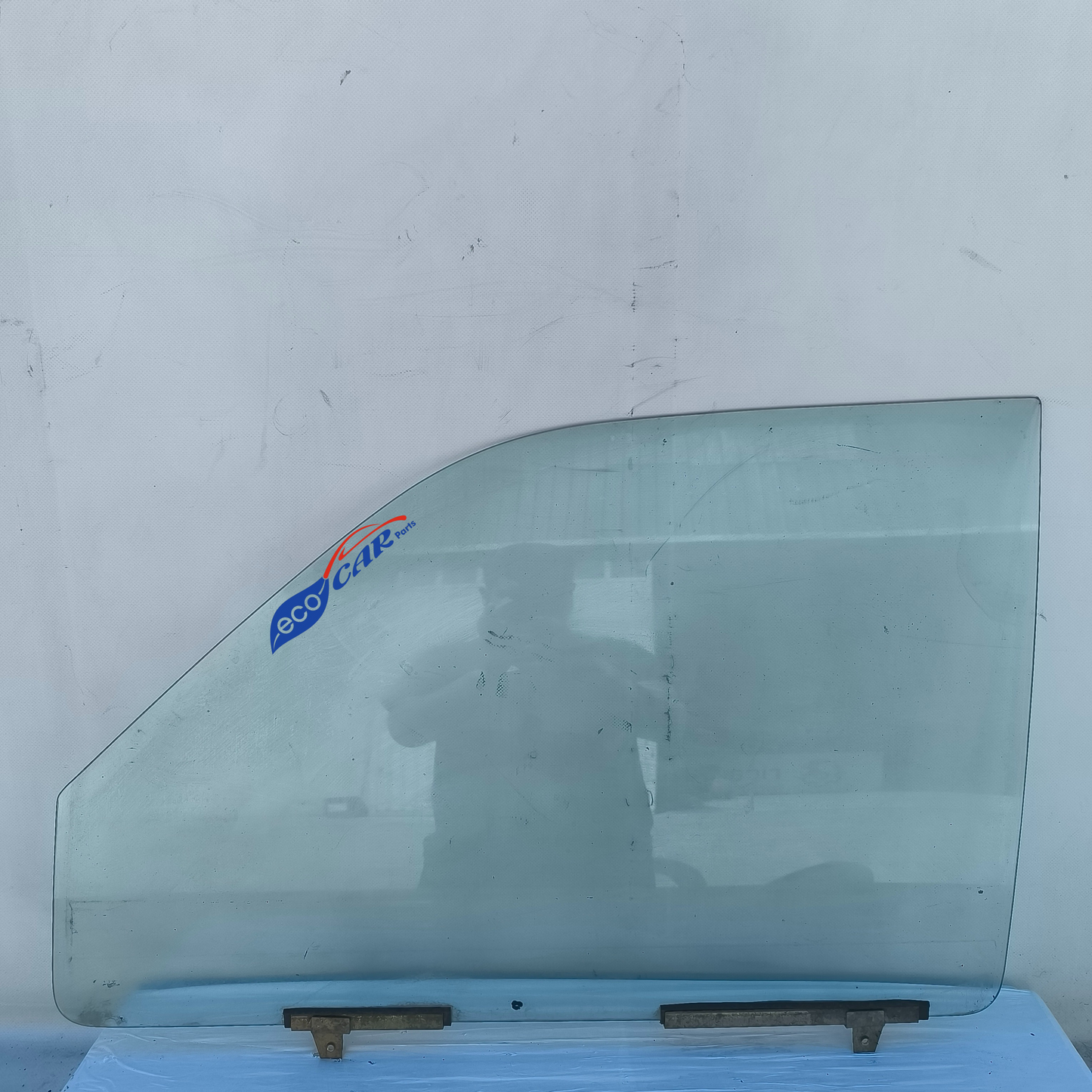 Vetro scendente anteriore sx Mitsubishi L200 anno 2003 ecoAG7363