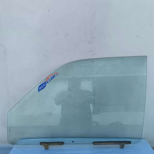 Vordere linke Fensterscheibe Mitsubishi L200 Baujahr 2003 ecoAG7363