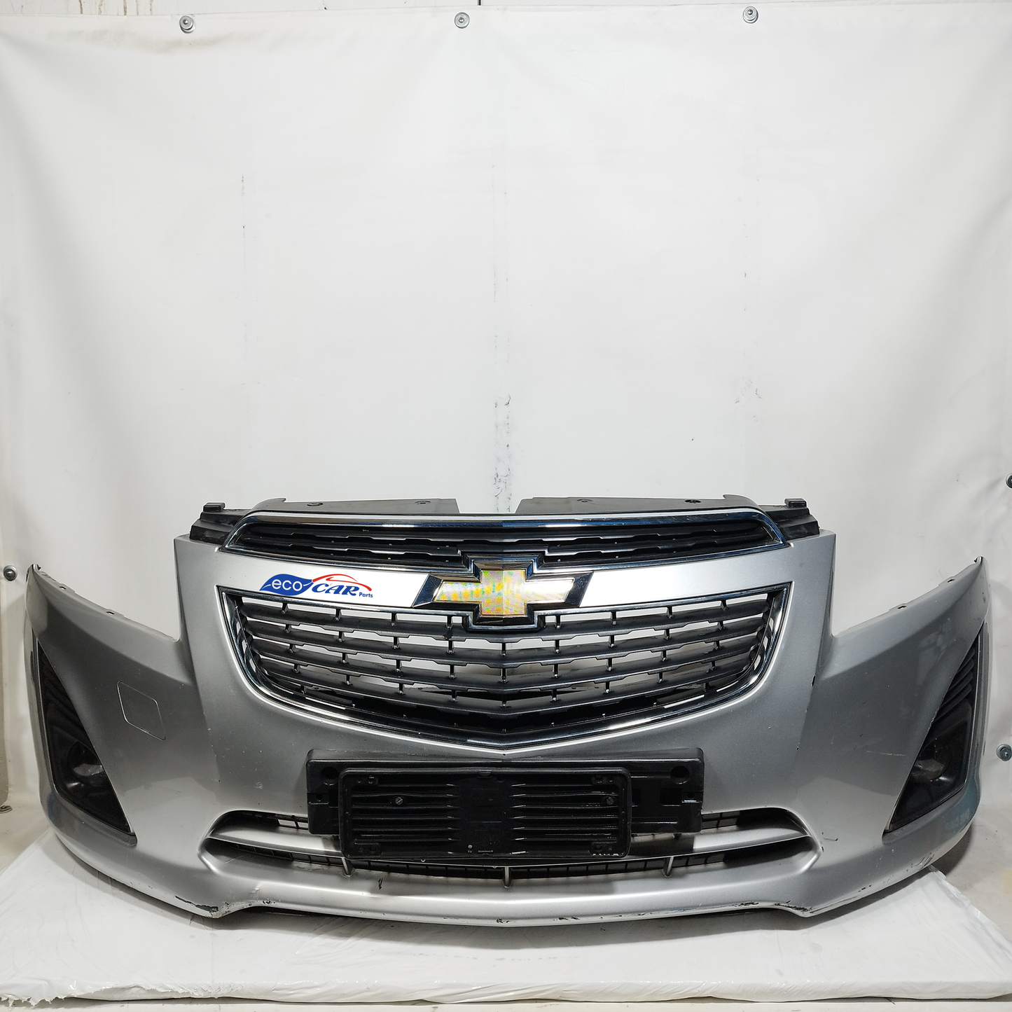 Paraurti anteriore grigio Chevrolet Cruze 2010 ecoAC14282