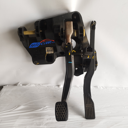 Brems-/Gaspedale Chevrolet Spark 1.0 B 2011 ecoAC12820