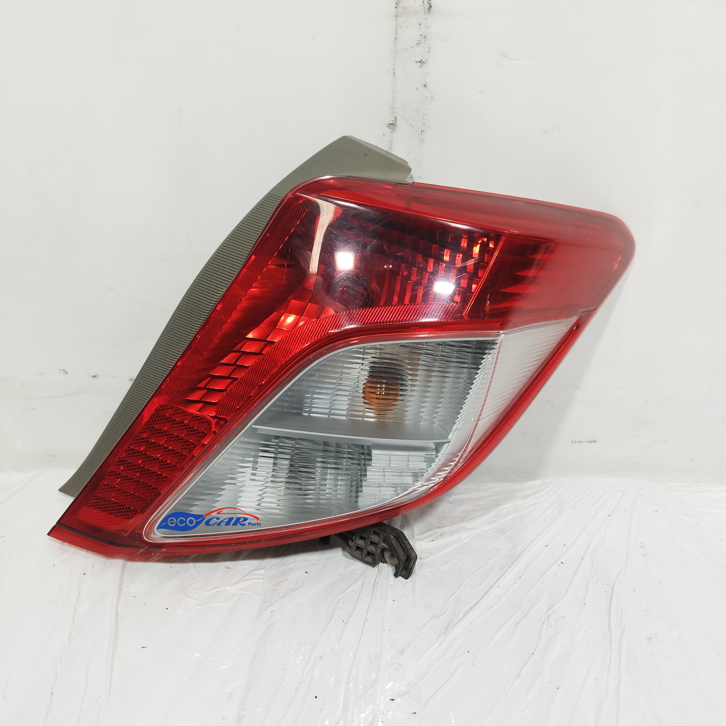 Fanale posteriore dx Toyota Yaris 2013 ecoAC13752
