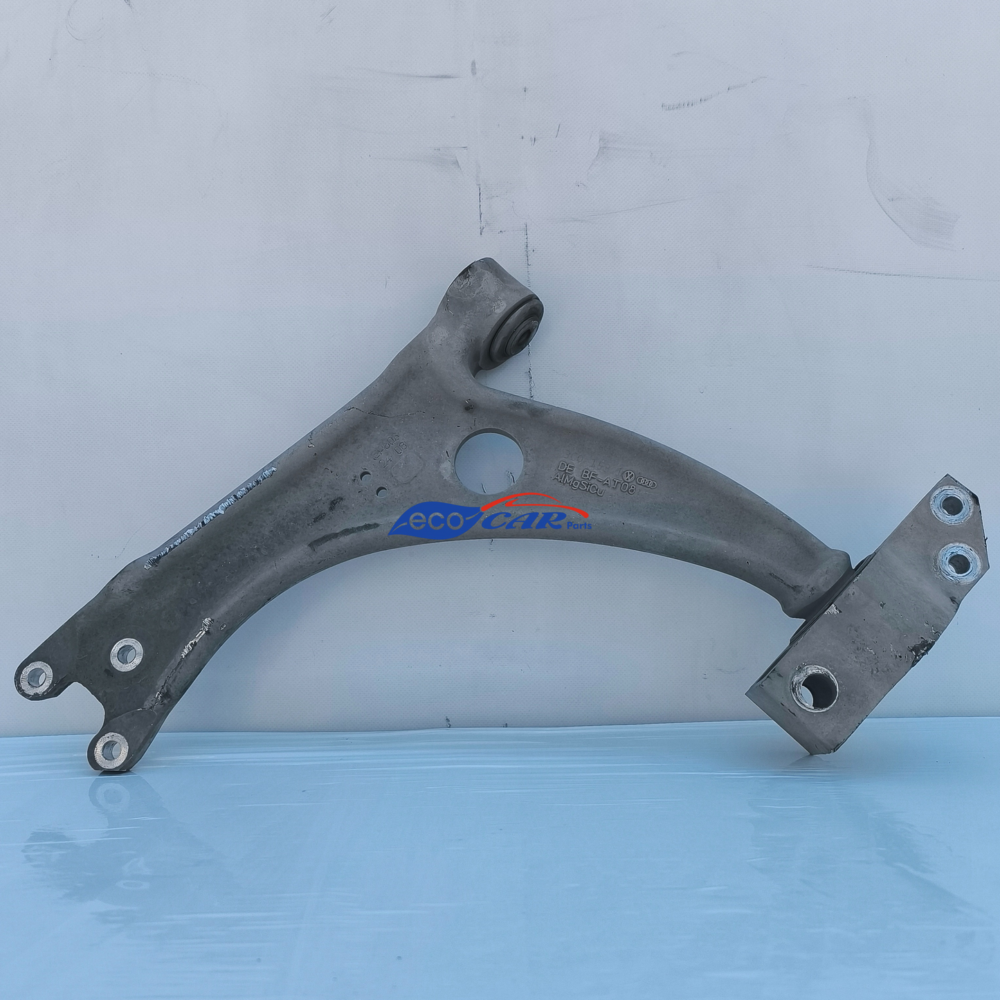 Rechter Querlenker vorne, Volkswagen Tiguan 2.0 TDI, Baujahr 2009, Code 3C0153D ecoAG7243