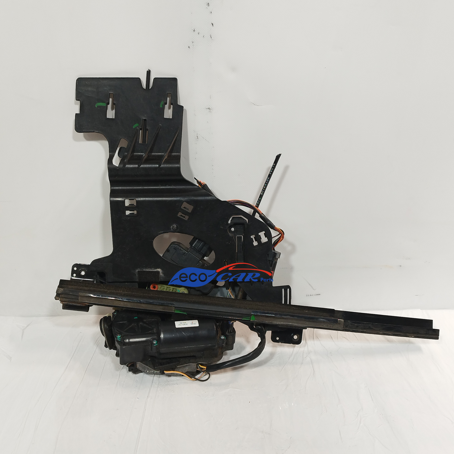 Serratura posteriore sx Lancia Voyager / Chrysler Grand Voyager 2011 4 Pin Cod: 687AA ecoAC12197