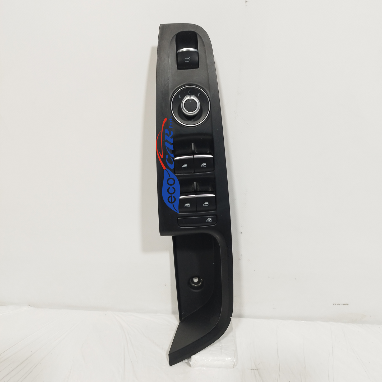 Front left button panel Alfa Romeo Stelvio 2017 Code: 01561289560 ecoAC11774