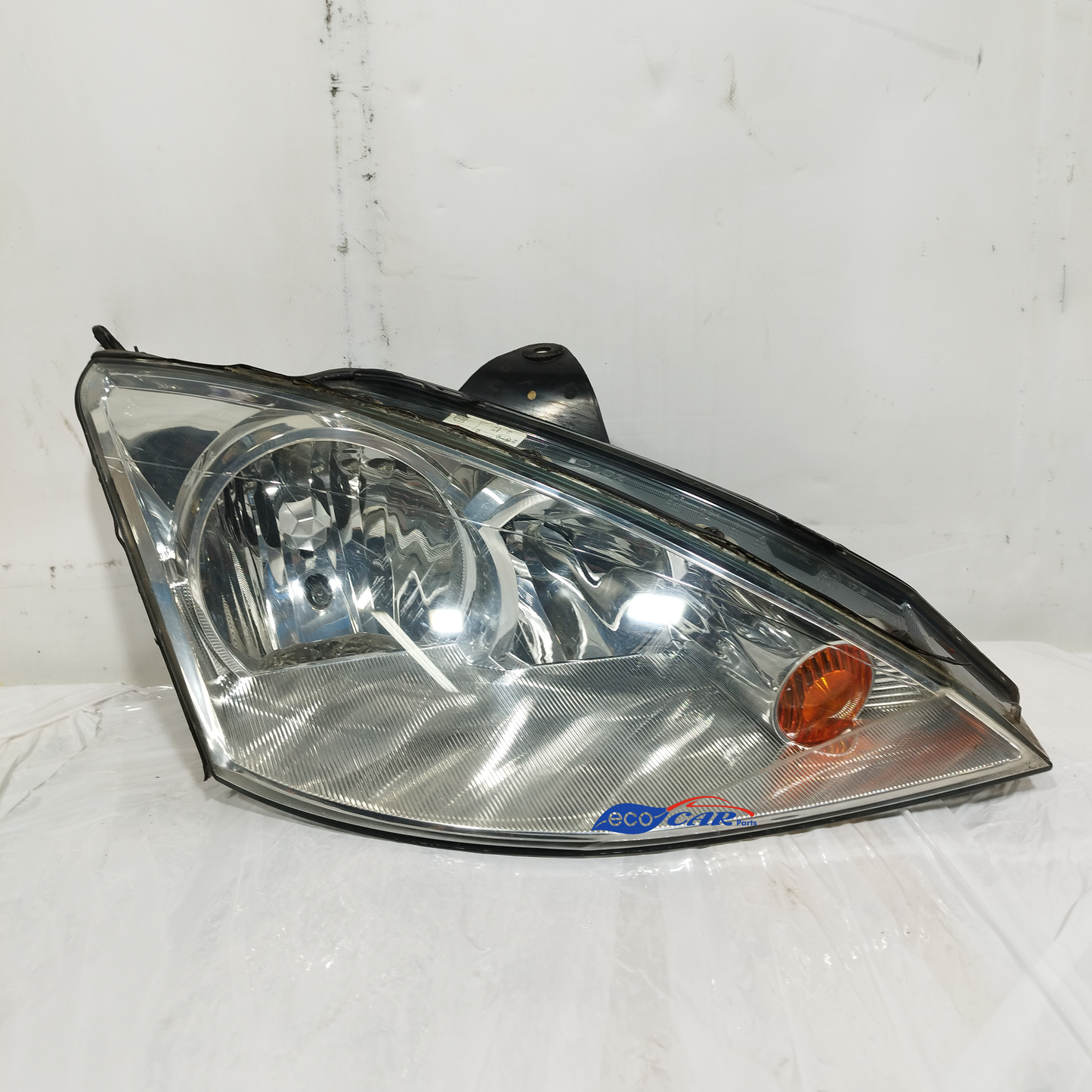 Rechte Frontleuchte Ford Focus 2001 Teilenummer: 2m51-13w029-bd ecoAC13341