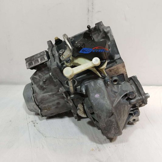 Peugeot 208 1.6 HDI 2016 Schaltgetriebe Code: 20et47 5 Gänge ecoAC12883