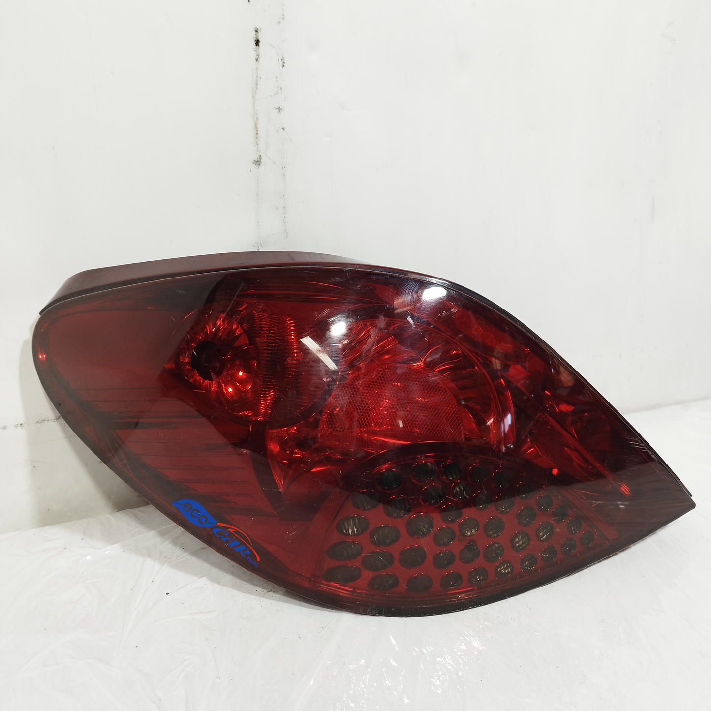 Linke Rückleuchte Peugeot 207 Cabrio 2008 Code: 9680231380-00 ecoAC13564