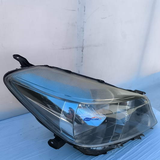 Fanale anteriore dx Toyota Yaris anno 2014 ecoAG7569