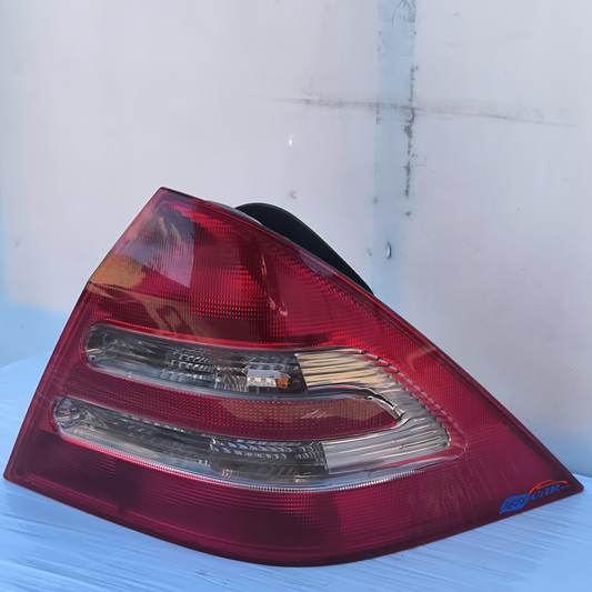 Fanale posteriore dx Mercedes Classe C w203 ecoAG7529