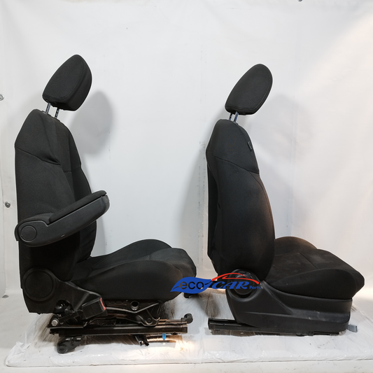 Sedili anteriori e posteriori Alfa Romeo Giulietta 2014 ecoAC12829