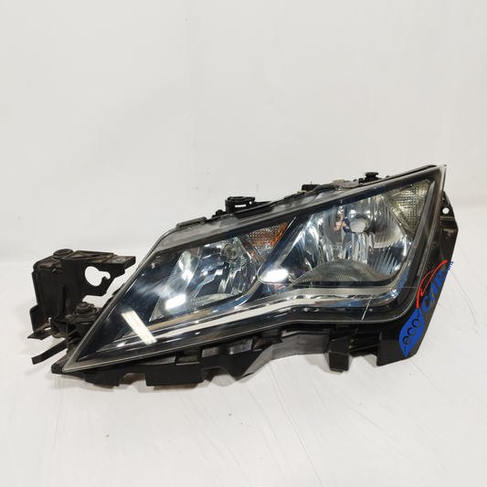 Linker Frontscheinwerfer Seat Leon 2015 ecoAC11752