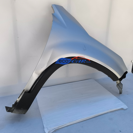 Parafango destro grigio argento Kia Sorento anno 2012  ecoAG6905