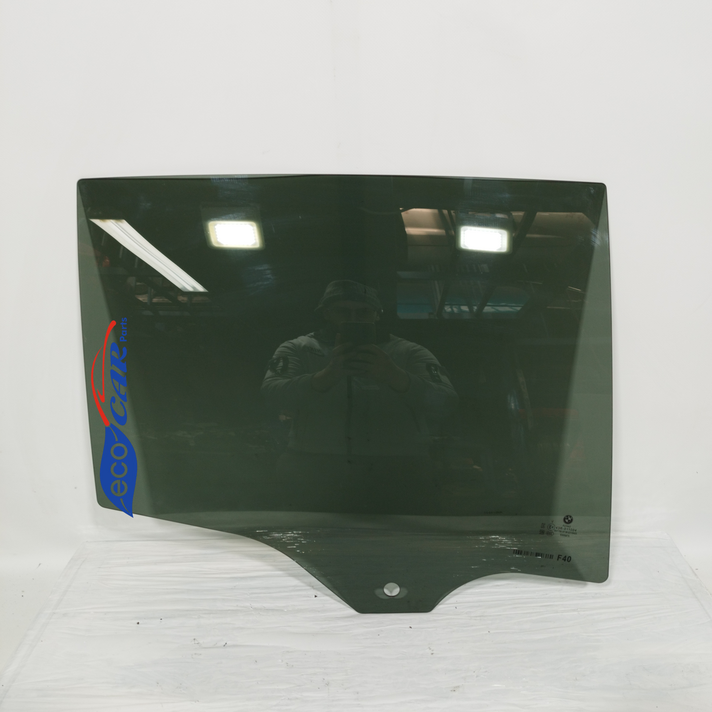 Rear right windshield wiper smoked BMW 1 Series F40 2021 ecoAC11671