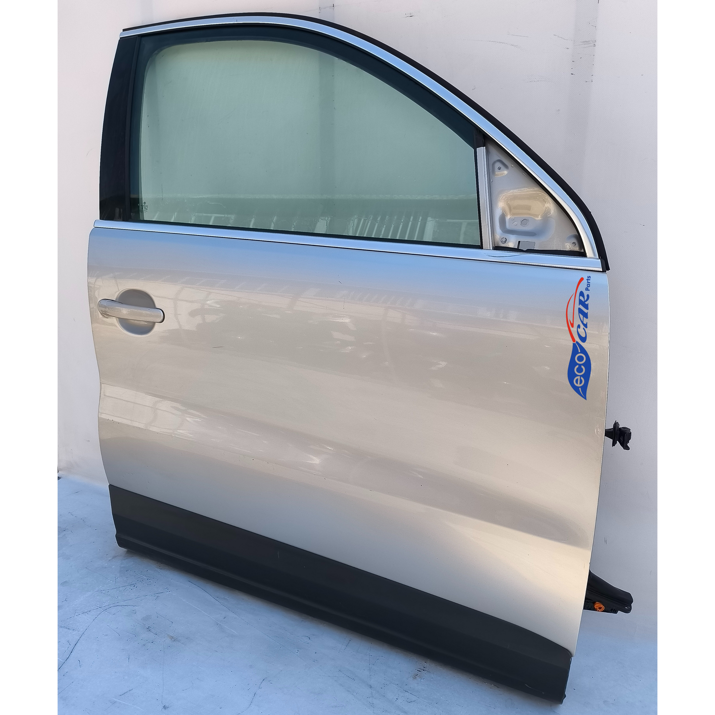 Sportello anteriore dx grigio agento Volkswagen Tiguan anno 2009 ecoAG7318