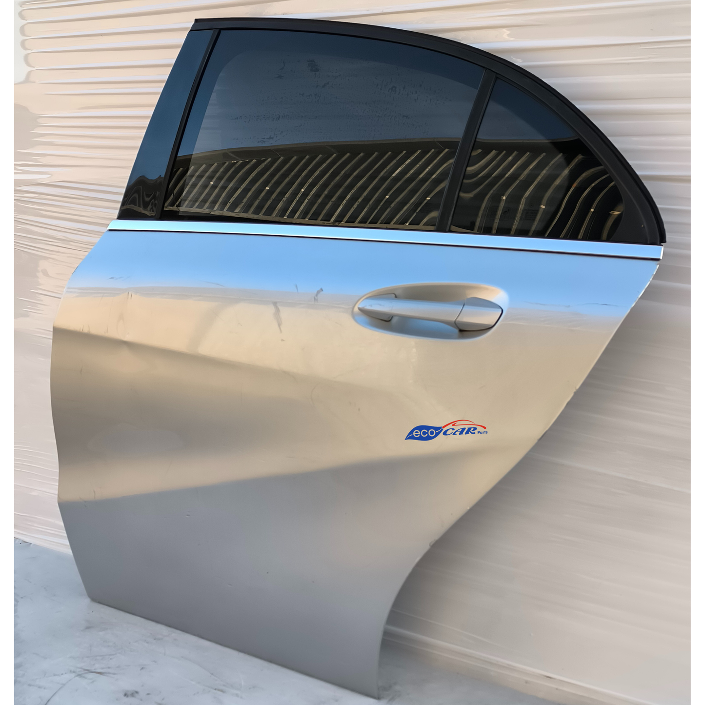 Mercedes A-Klasse W176, silbergraue hintere linke Tür, Delle und diverse Kratzer, ecoAG697