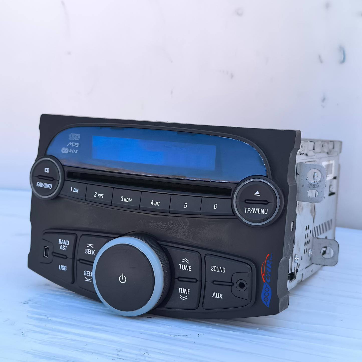 Chevrolet Spark Autoradio, Baujahr 2010, Code 95986359 ecoAG7343, Display leicht abgenutzt