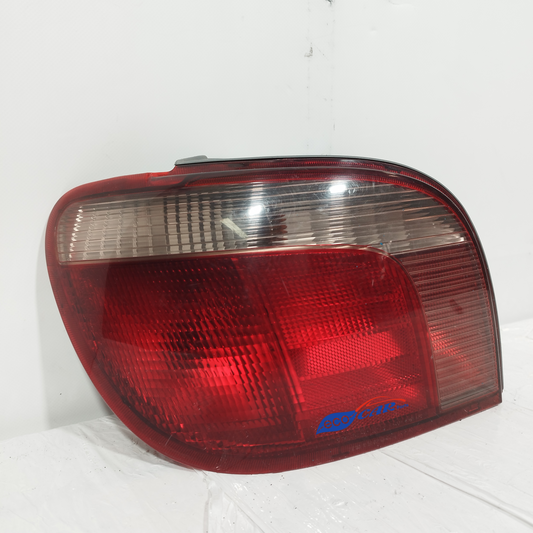 Toyota Yaris 2003 ecoAC12335 Linke Rückleuchte