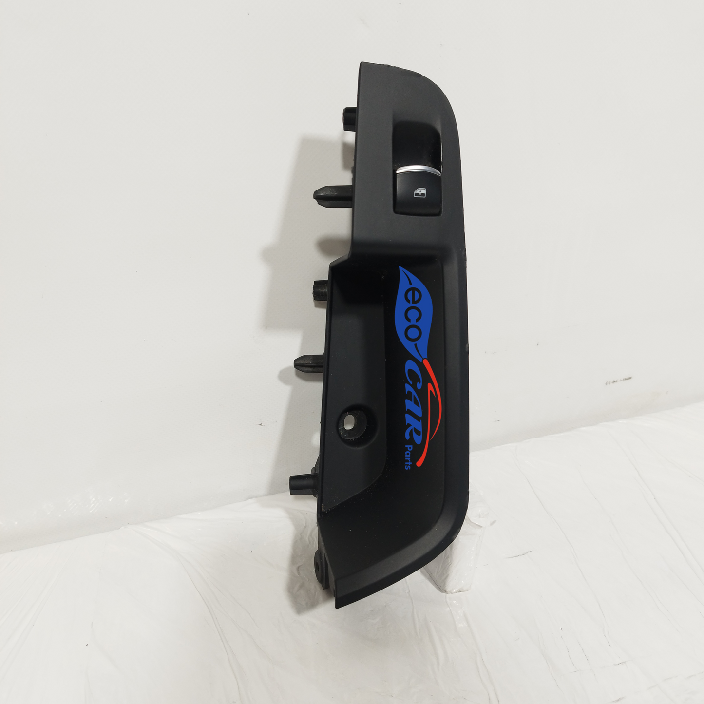 Rear Left Button Panel Alfa Romeo Stelvio 2017 Code: 01561075620 ecoAC11772