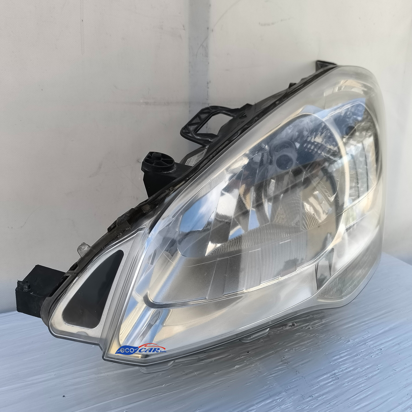 Fanale anteriore sx Citroen Berlingo / Peugeot Partner anno 2009 ecoAG7600