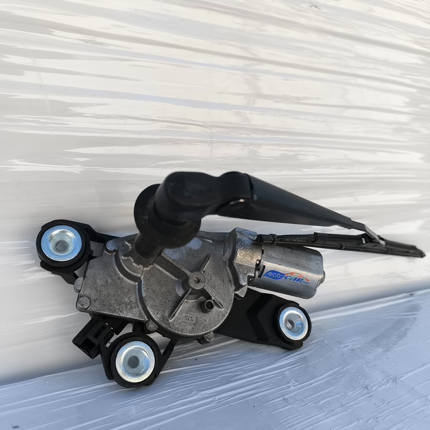 Motorino tergicristallo posteriore Ford Focus / Mondeo anno 2010 cod: 0390201875 ecoAG7711