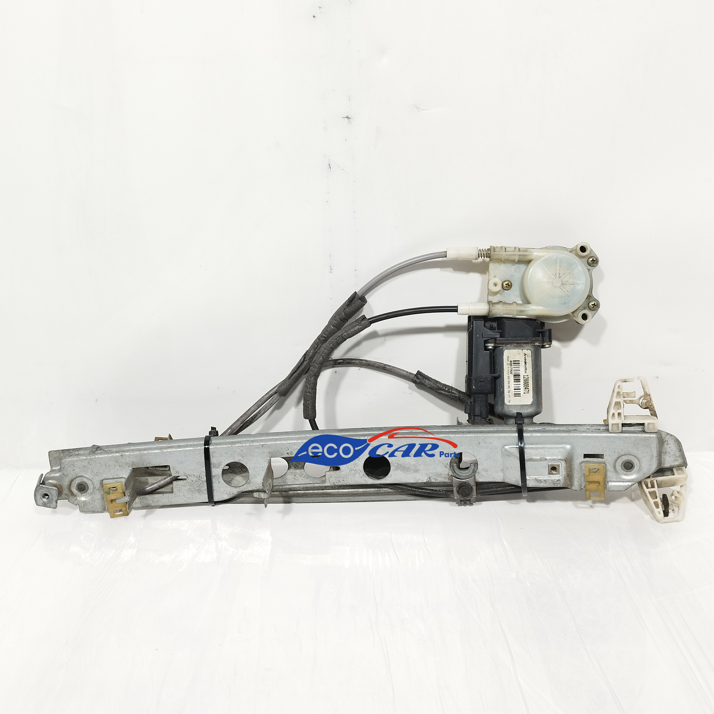 Gepäckträger vorne links Renault Megane 2005 Code: 128000471 ecoAC12230