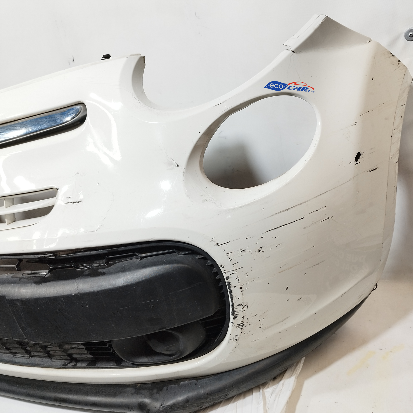Paraurti anteriore bianco Fiat 500L 2014 ecoAC14211