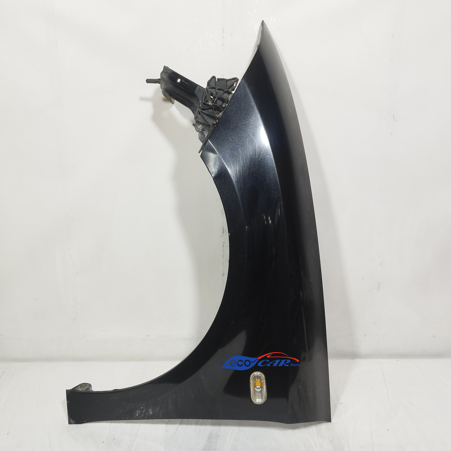 Parafango anteriore sx nero Seat Leon 2009 ecoAC13323